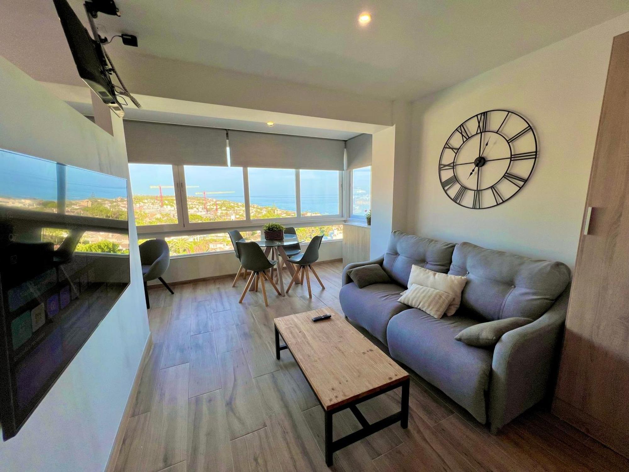Marbella Beachfront - Beachside Apartment With Stunning Sea Views Ngoại thất bức ảnh