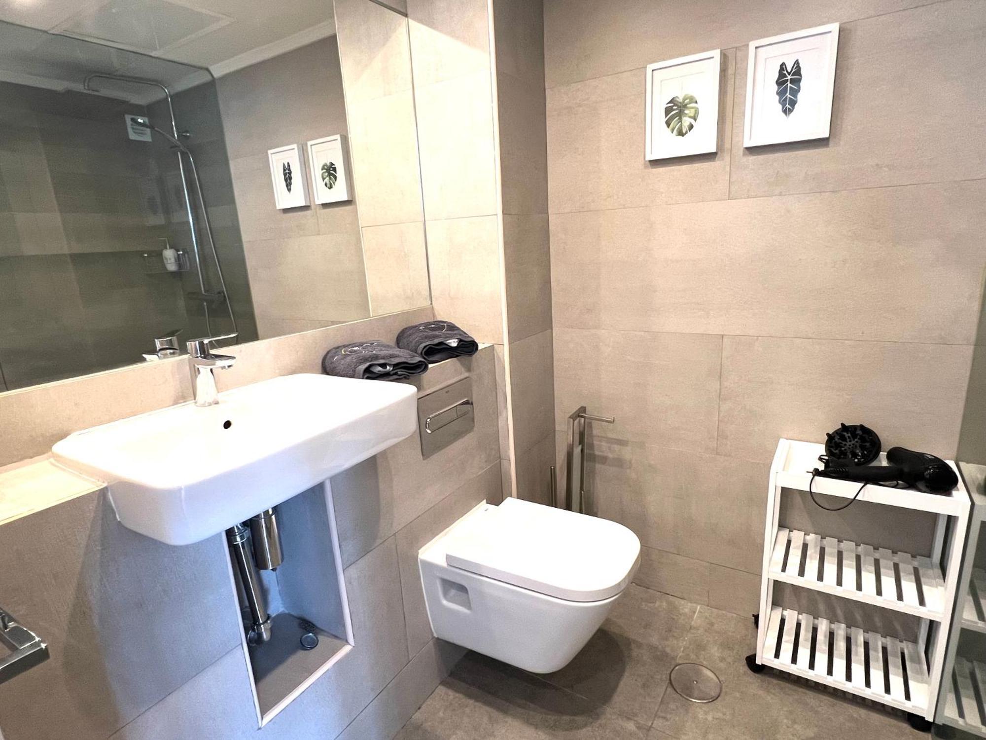 Marbella Beachfront - Beachside Apartment With Stunning Sea Views Ngoại thất bức ảnh