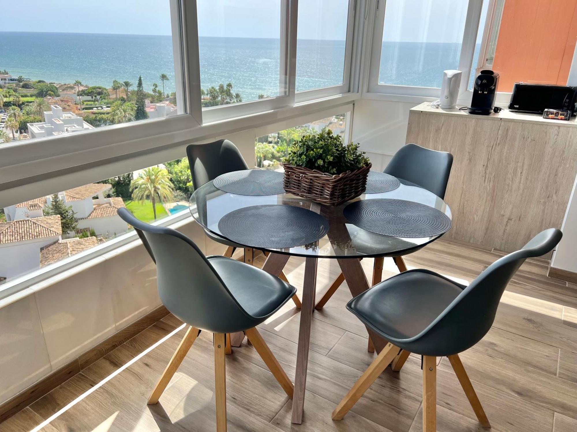 Marbella Beachfront - Beachside Apartment With Stunning Sea Views Ngoại thất bức ảnh